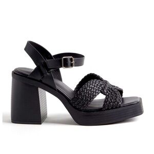Torrid black cross cross‎ platform heel sandal size 11.5WW NWOT